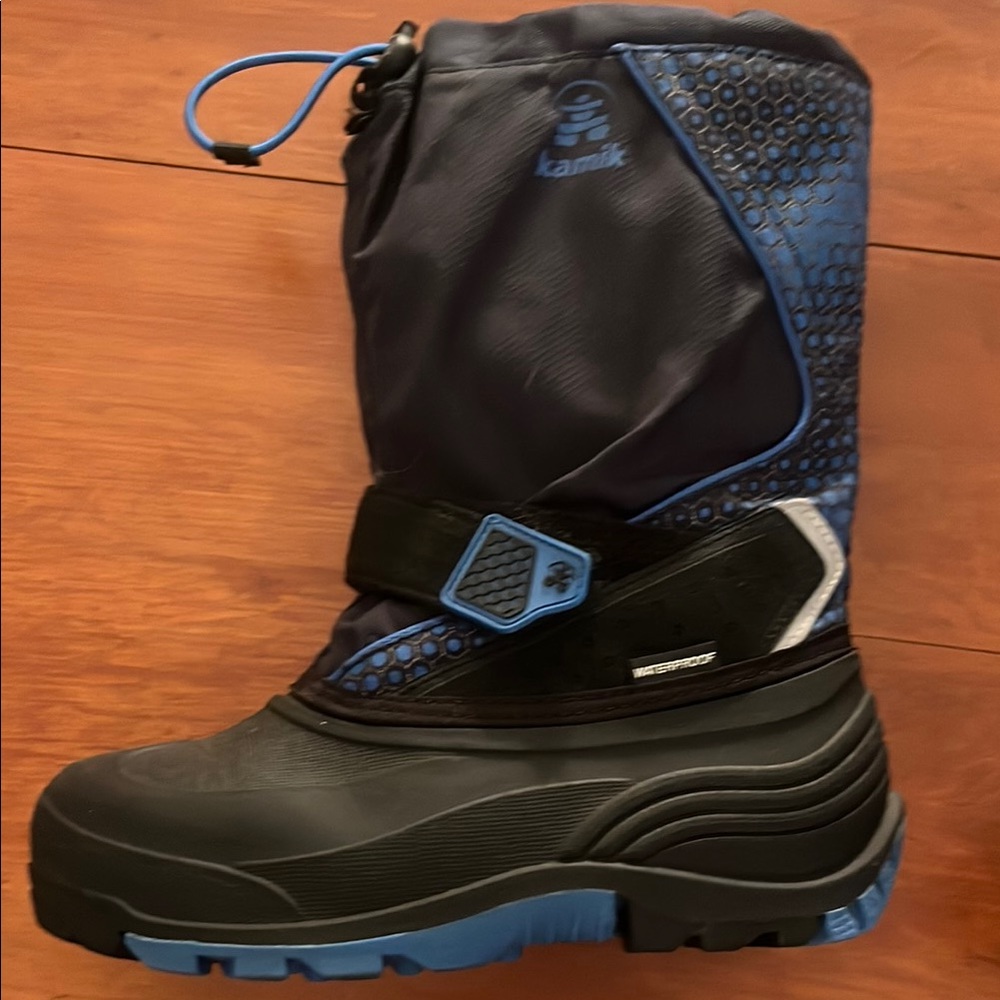 Kamik Black and Blue Winter Boots